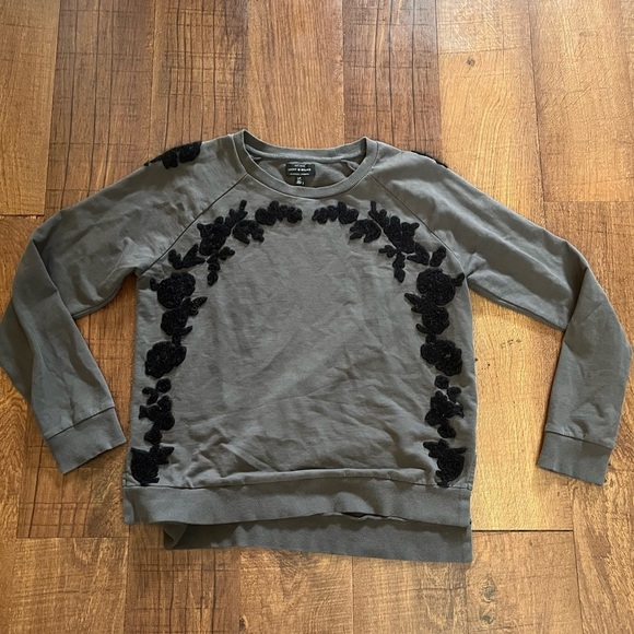 **HOST PICK!!** Lucky brand Womens sweater Sz small S/P gray black - Picture 1 of 6